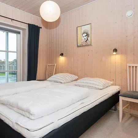 10 Person In Ebeltoft-by Traum *